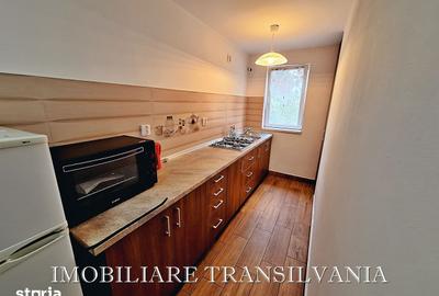 Apartament cu 4 camere în Decebal