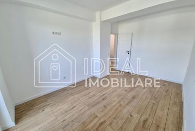 Apartament cu 3 camere decomandat în Exterior Vest