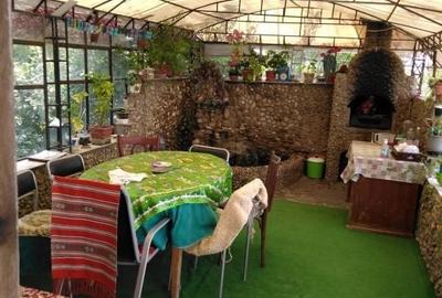 Casă cu 4 camere în Ghindeni