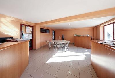 Spațiu comercial, de 880 mp, în Exterior Nord - 28