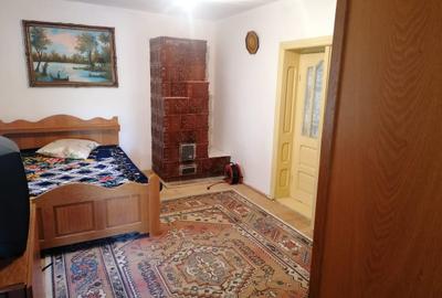 Casă cu 5 camere cu Teren 1321 Mp în Central