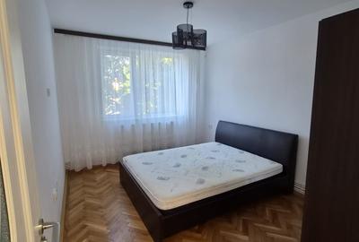 Apartament cu 2 camere semidecomandat în Micro 19 - 2