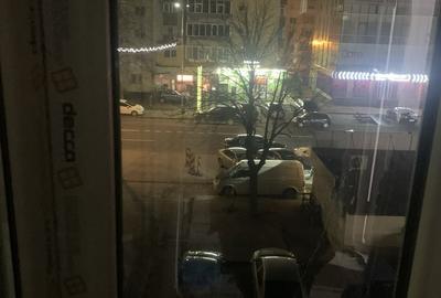 Apartament cu 2 camere decomandat în 1 Mai