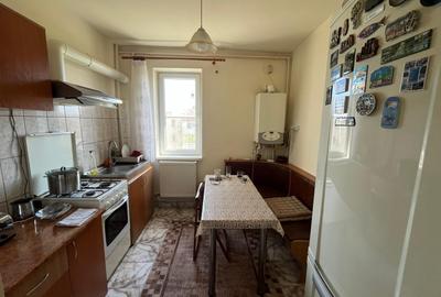 Apartament cu 2 camere semidecomandat, mobilat în Abator