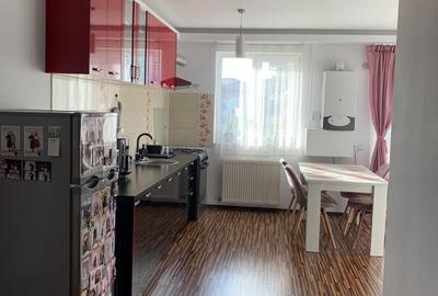 Apartament cu 3 camere semidecomandat, mobilat în Florești - 4