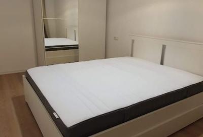 Apartament cu 3 camere decomandat în Exterior Vest