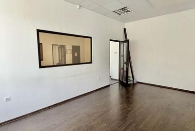 Spațiu comercial, de 144 mp, în Central - 10