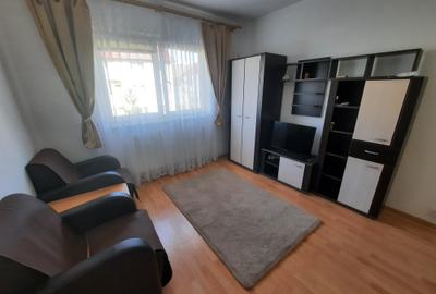Apartament cu 2 camere nedecomandat în Mihai Viteazul