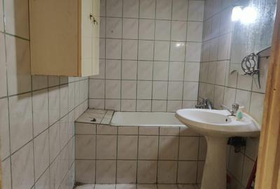 Apartament cu 2 camere semidecomandat în Universitate - 3