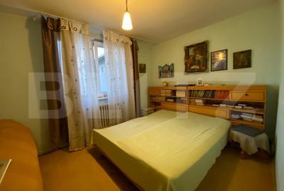 Apartament cu 3 camere decomandat, mobilat în Decebal
