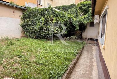 Casă cu 1 camere în Central - 1