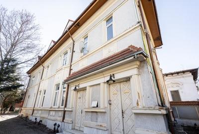 Casă individuală cu 16 camere cu Canalizare în Unirii - 1