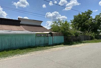 Casă cu Teren 1030 Mp în Ograda - 1