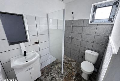 Casă cu 4 camere cu Teren 475 Mp în Tomești