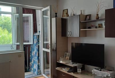 Garsonieră decomandată, mobilată în Berceni