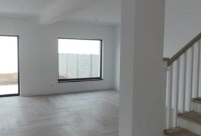 Duplex cu 4 camere cu Teren 250 Mp în Freidorf - 4