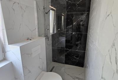 Casă cu 4 camere cu Teren 250 Mp în Central