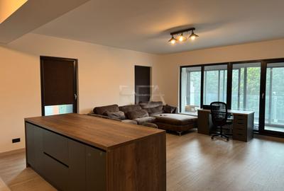 Apartament cu 3 camere decomandat, mobilat în Vitan