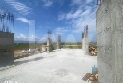 Apartament cu 2 camere decomandat în Ștrand