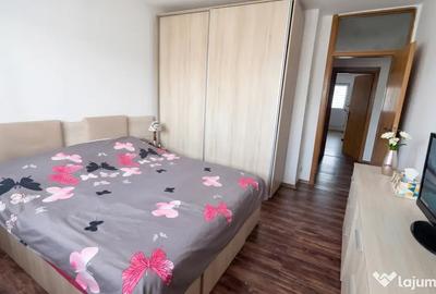 Apartament cu 3 camere semidecomandat în Basarabia