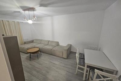 Apartament cu 2 camere decomandat în Metalurgiei