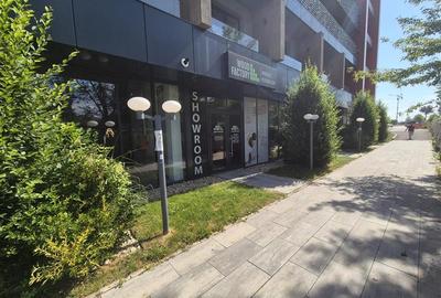 Spațiu comercial, de 80 mp, în Tractorul - 1