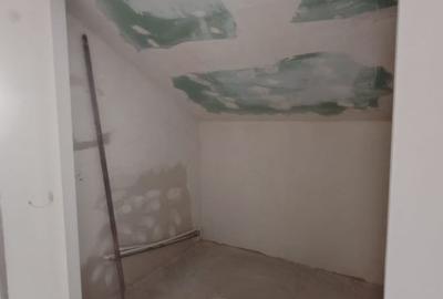Casă cu 4 camere cu Teren 150 Mp în Central - 12