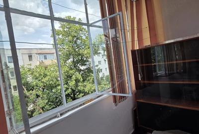 Apartament cu 2 camere semidecomandat în Bălcescu