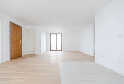 Apartament cu 3 camere în Central - 2