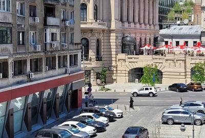 Apartament cu 3 camere în Centrul Civic