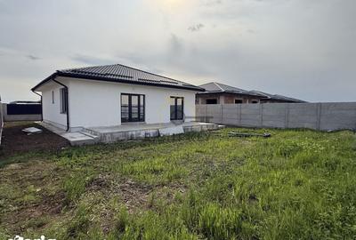 Casă cu 4 camere cu Teren 500 Mp în Dragomirești-Vale - 10