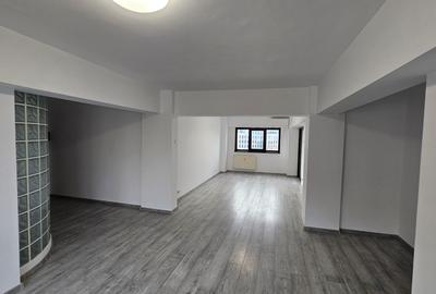 Apartament cu 3 camere decomandat, mobilat în Tineretului - 25