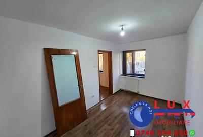 Apartament cu 3 camere semidecomandat în Neptun - 5