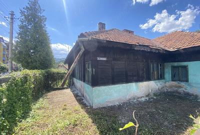 Casă cu Teren 166 Mp în Central