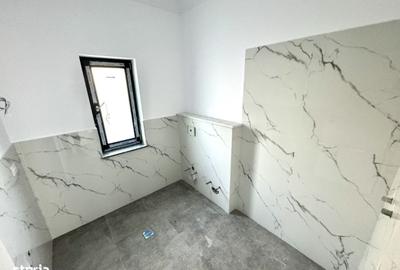 Casă cu 4 camere în Breazu