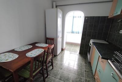 Garsonieră decomandată în Trivale