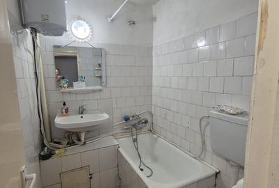Apartament cu 4 camere decomandat în Central - 1