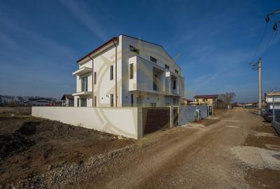 Casă cu 5 camere cu Teren 250 Mp în Snagov - 1