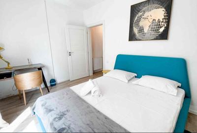 Apartament cu 2 camere semidecomandat, mobilat în Bună Ziua