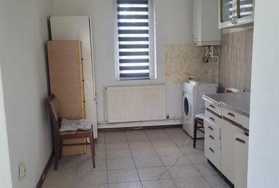 Casă individuală cu 6 camere cu Canalizare în Tomis I - 5