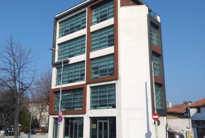 Spațiu comercial, de 465 mp, în Faleza Nord