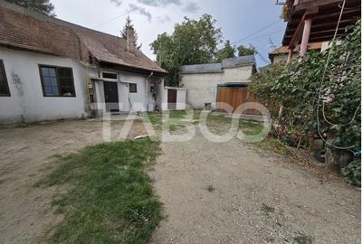 Apartament cu 4 camere decomandat, mobilat în Orașul de Jos - 2