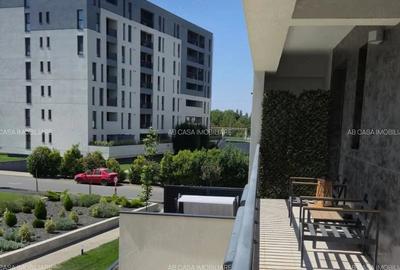 Apartament cu 3 camere decomandat în Aradului