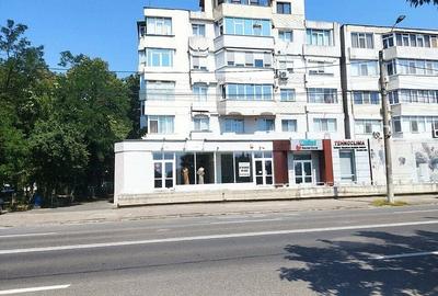 Spațiu comercial, de 148.22999572754 mp, în Faleză