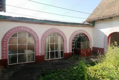 Casă cu 4 camere în Central - 9