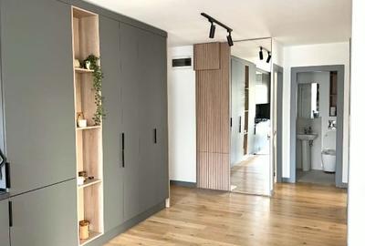 Apartament cu 3 camere decomandat, mobilat în Crângași