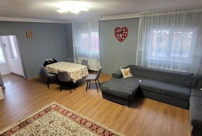Casă cu 4 camere cu Teren 150 Mp în Central - 2