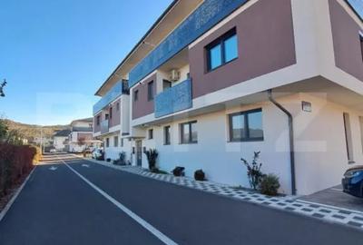 Apartament cu 2 camere semidecomandat în Florești