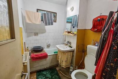 Garsonieră decomandată în Central