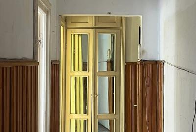 Apartament cu 3 camere decomandat în Decebal - 1